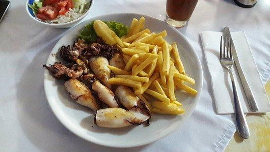 Restaurant & Apartments Galeb